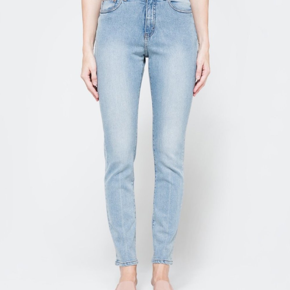 American Eagle Outfitters Jeggings size 2 Short